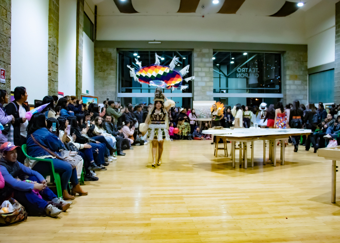 Una Noche para Recordar: Nuestros Estudiantes Brillan en la XI Larga Noche de Museos