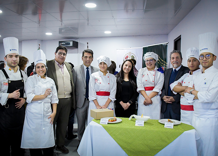 Orgullo, talento y excelencia: UNANDES brilla en la gran final del Chef del Bicentenario