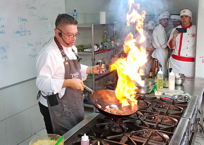 UNANDES realizó con éxito el Taller Demostrativo de Cocina Peruana junto al Chef Christian Rocha