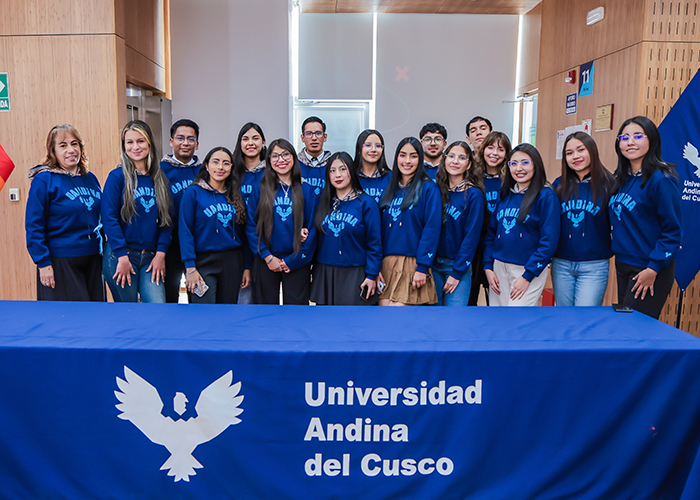 Estudiante de UNANDES continúa sus estudios en Cusco gracias al programa CRISCOS