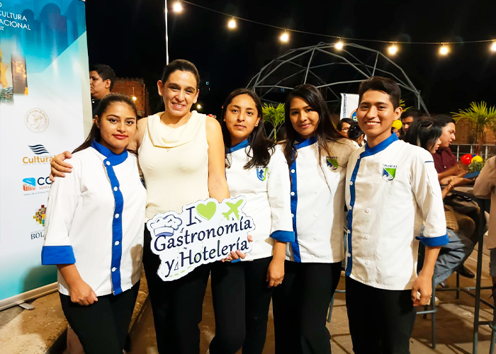Éxito rotundo del Festival Gastronómico “Tacú y Batán” en Santa Cruz