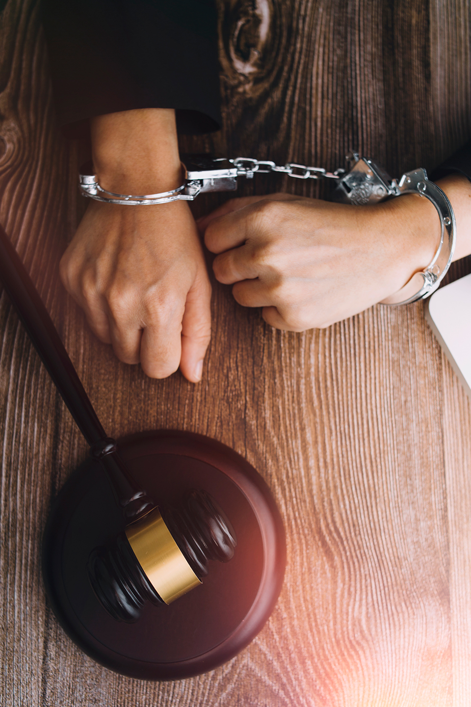 ESTRATEGIAS JURÍDICAS CONTRA LA VIOLENCIA INTRAFAMILIAR Y PROTECCIÓN INTEGRAL (LEY 348)